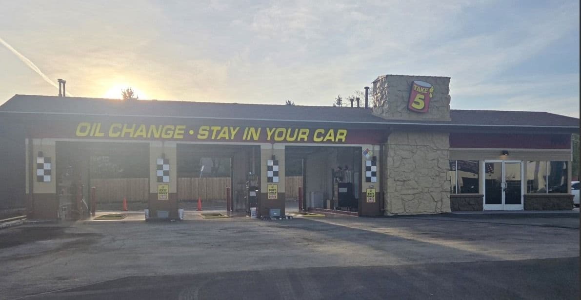 New Take 5 Oil Change in Aurora